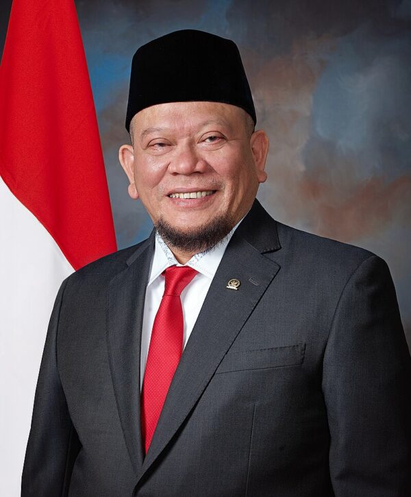 La Nyalla Mahmud Mattalitti