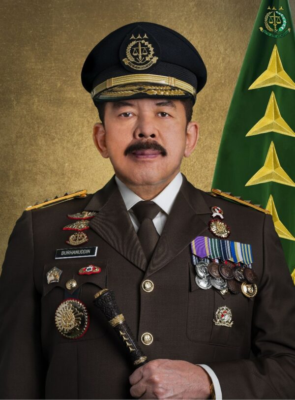 Sanitiar Burhaddin