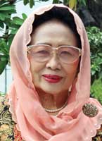 Aisyah Aminy Aisyah Aminy